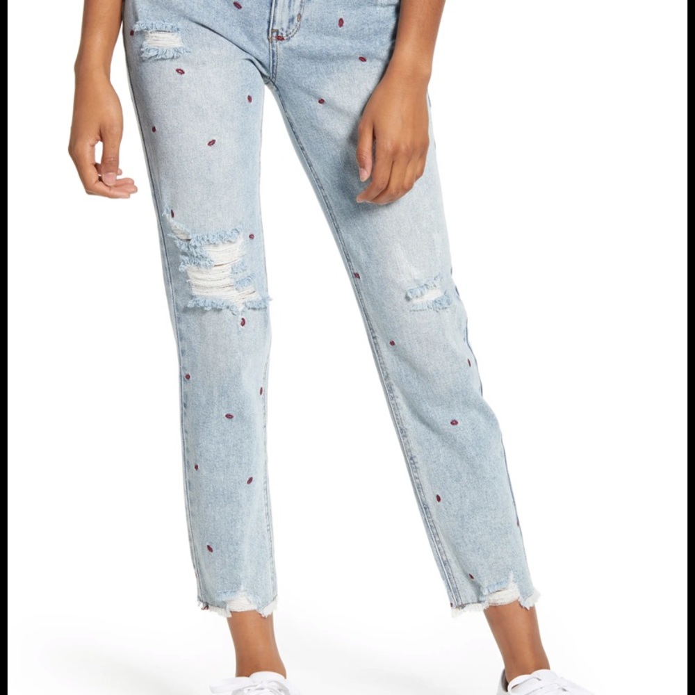 Tinsel ripped mom jeans with embroidered lips. Size 25